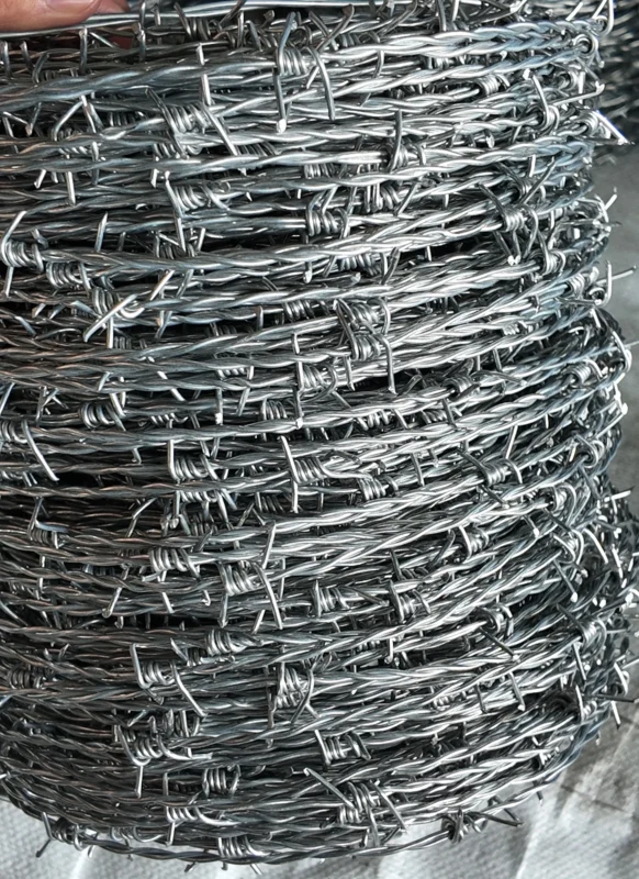 Barbed fencing wire