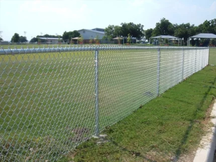 diamond mesh fence