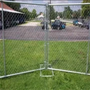 portable chain link fence