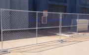 portable chain link fence